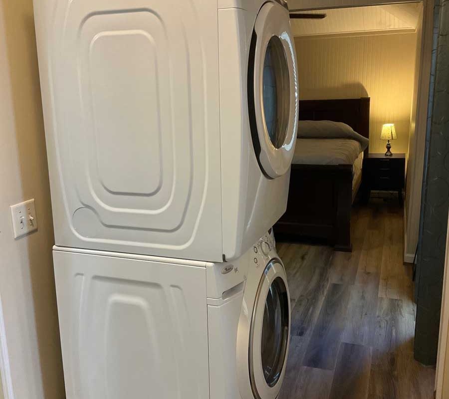 Great Escapes RV Deluxe Cottage Laundry